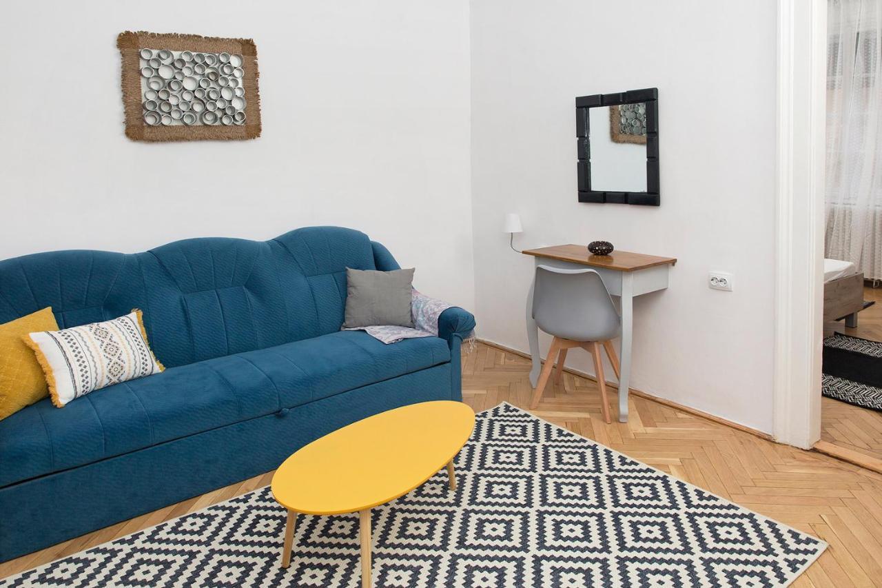 Spiegel Center Apartment Oradea Exterior photo