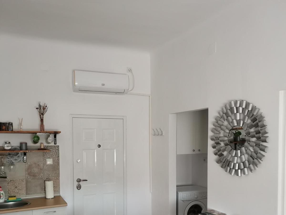 Spiegel Center Apartment Oradea Exterior photo